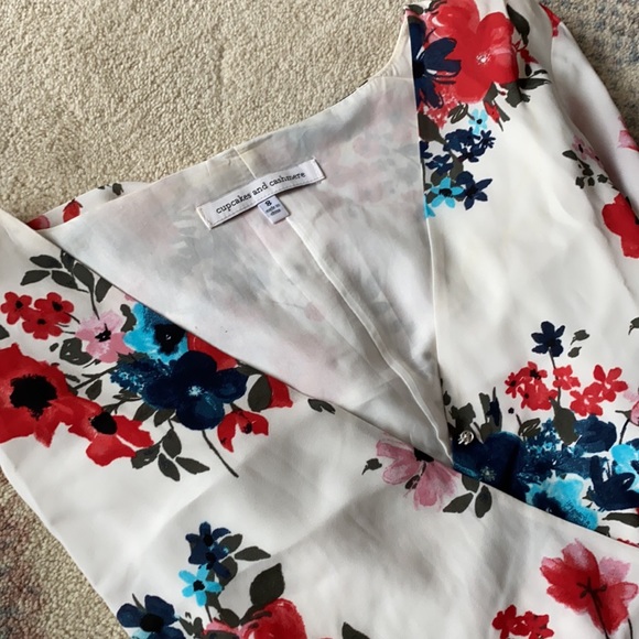 Floral romper - Picture 2 of 3